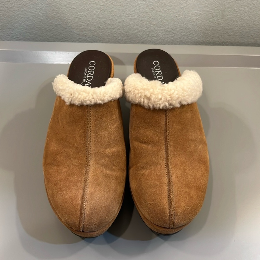Cordani suede mule